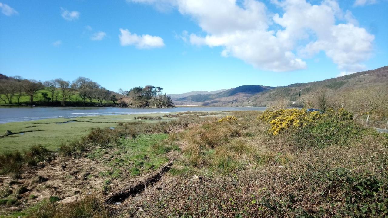 Abergwynant Farm Glamping & Apartments Dolgellau Ngoại thất bức ảnh