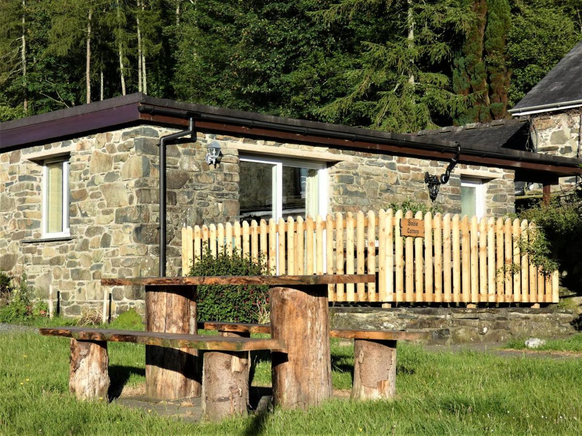 Abergwynant Farm Glamping & Apartments Dolgellau Ngoại thất bức ảnh