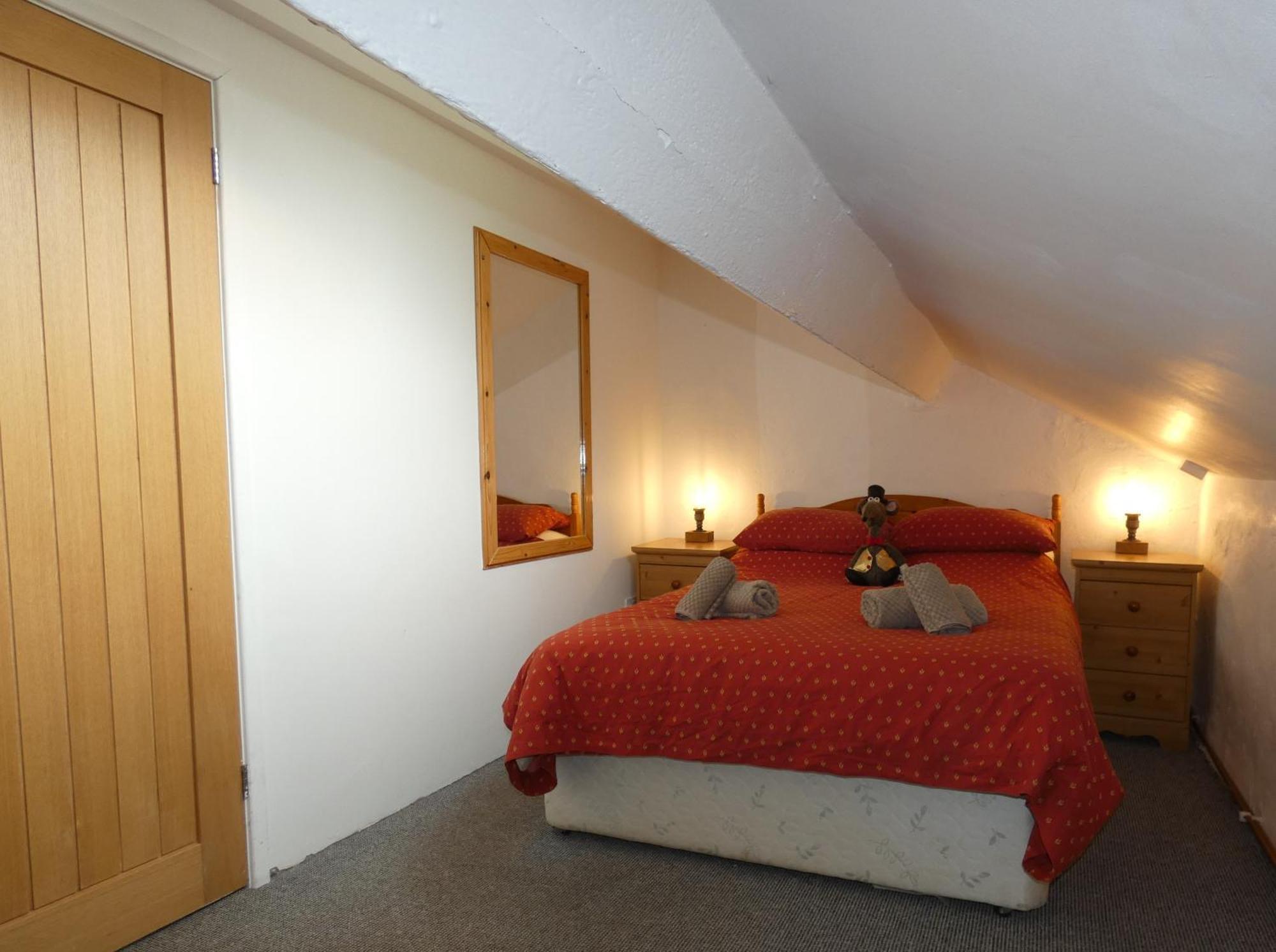 Abergwynant Farm Glamping & Apartments Dolgellau Ngoại thất bức ảnh