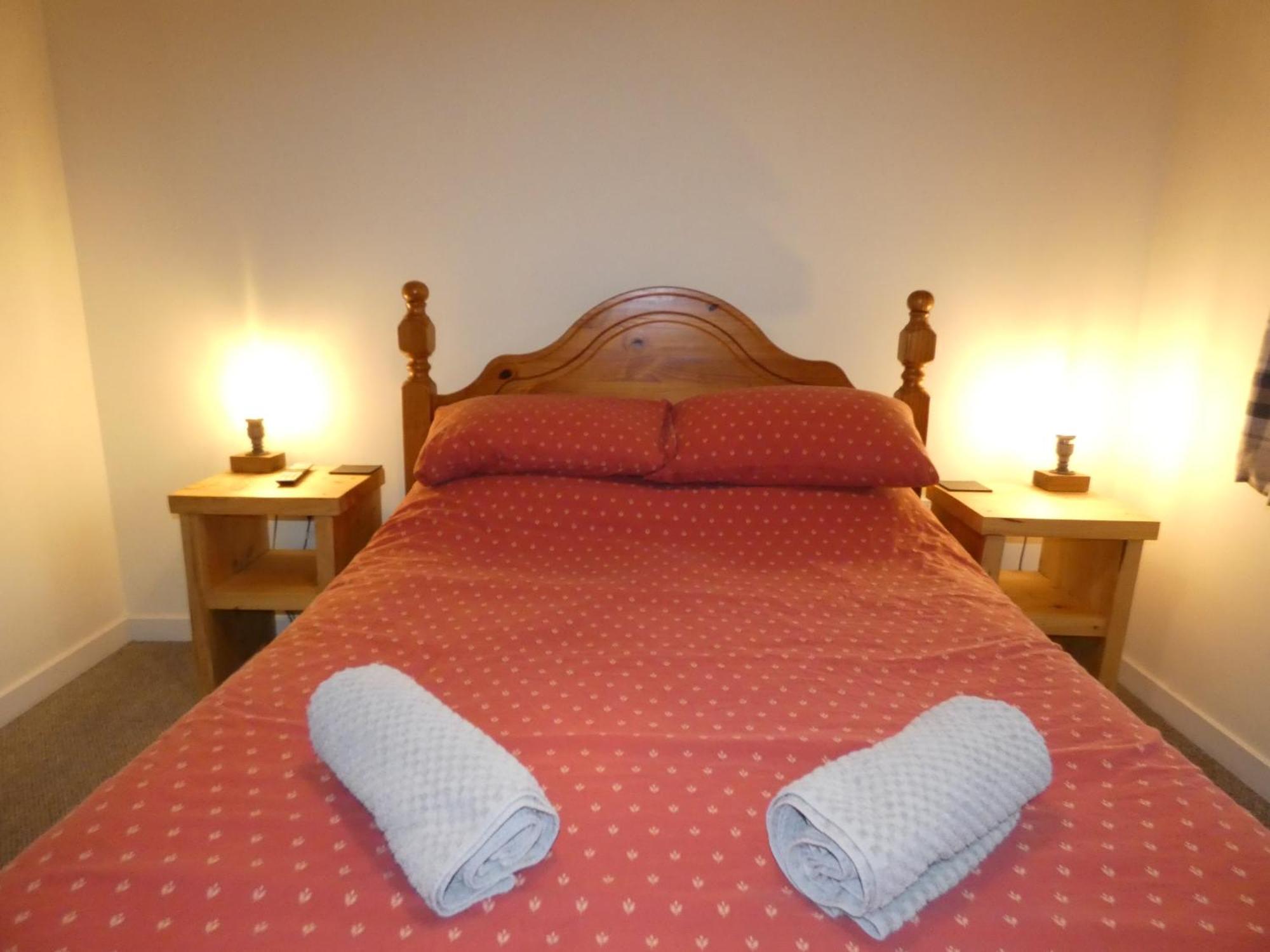 Abergwynant Farm Glamping & Apartments Dolgellau Phòng bức ảnh