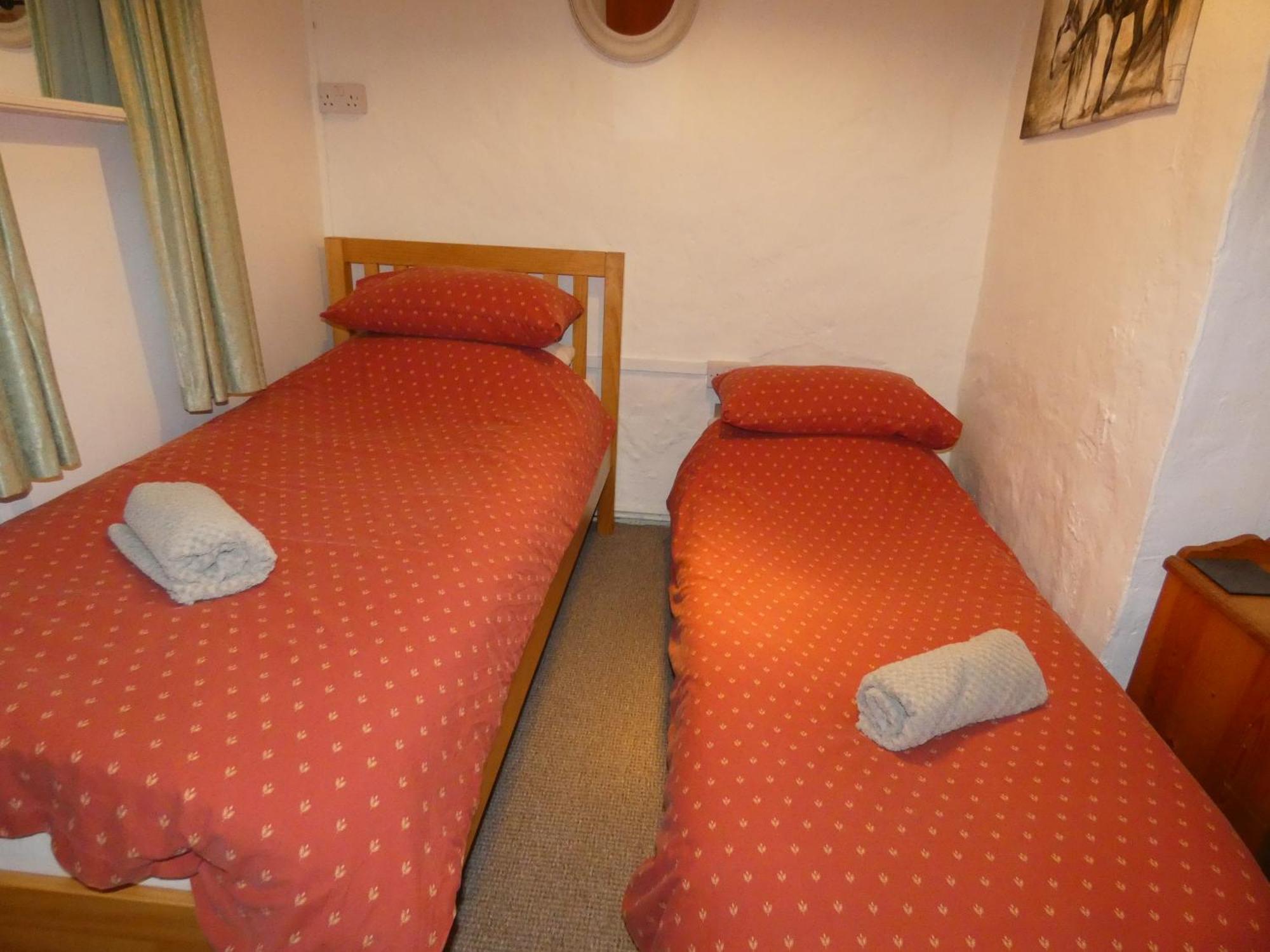 Abergwynant Farm Glamping & Apartments Dolgellau Phòng bức ảnh